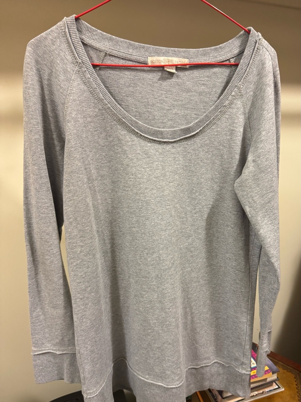 Boston Proper Light Gray Scoop-Neck Long Sleeve Tee